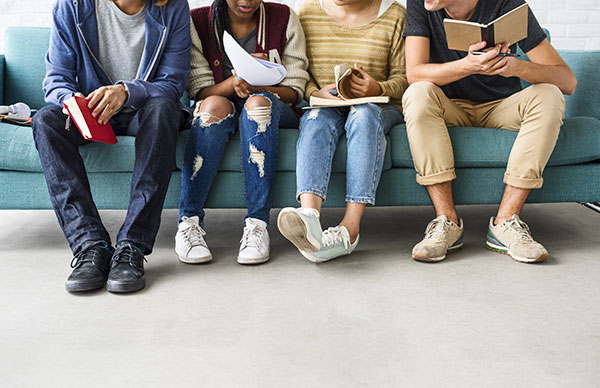 Reading CLub - Yooze - Inglês para crianças e adolescentes
